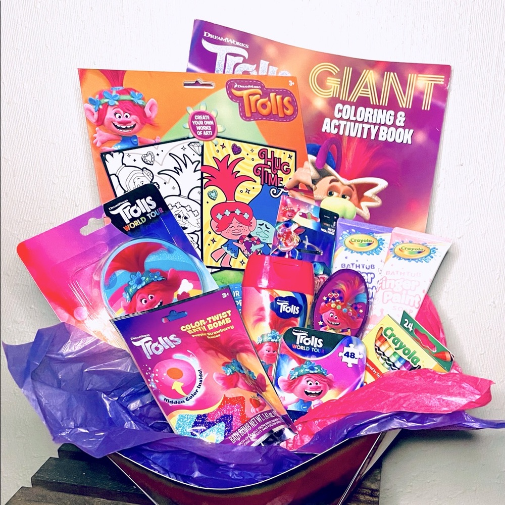 Trolls Fanatics Christmas Holiday Gift Basket Bundle Ages 3+